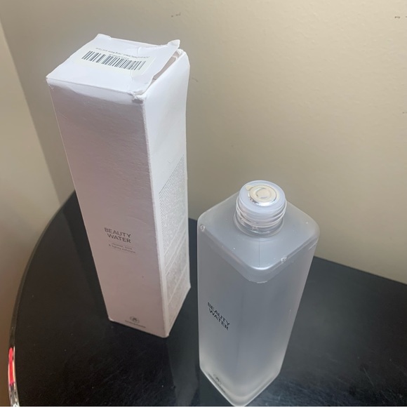 ✨Brand New✨ Beauty Water, Cleanse, tone & lightly exfoliate - Picture 2 of 2